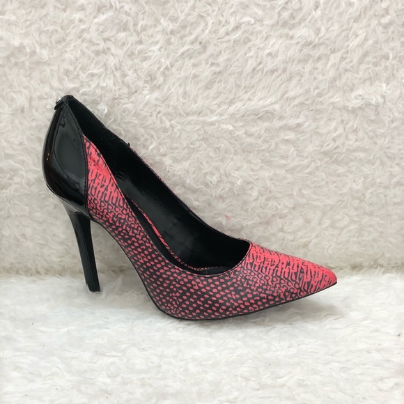 G by Guess pink black animal print heels - Picture 5 of 11